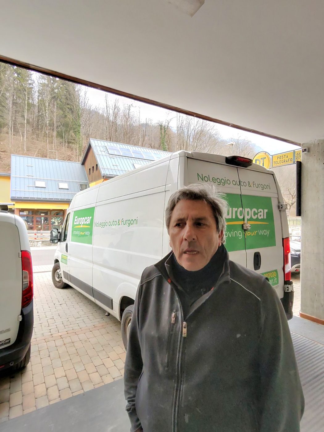Emilio Romano, titolare di RE Impianti, elettricista in Brianza